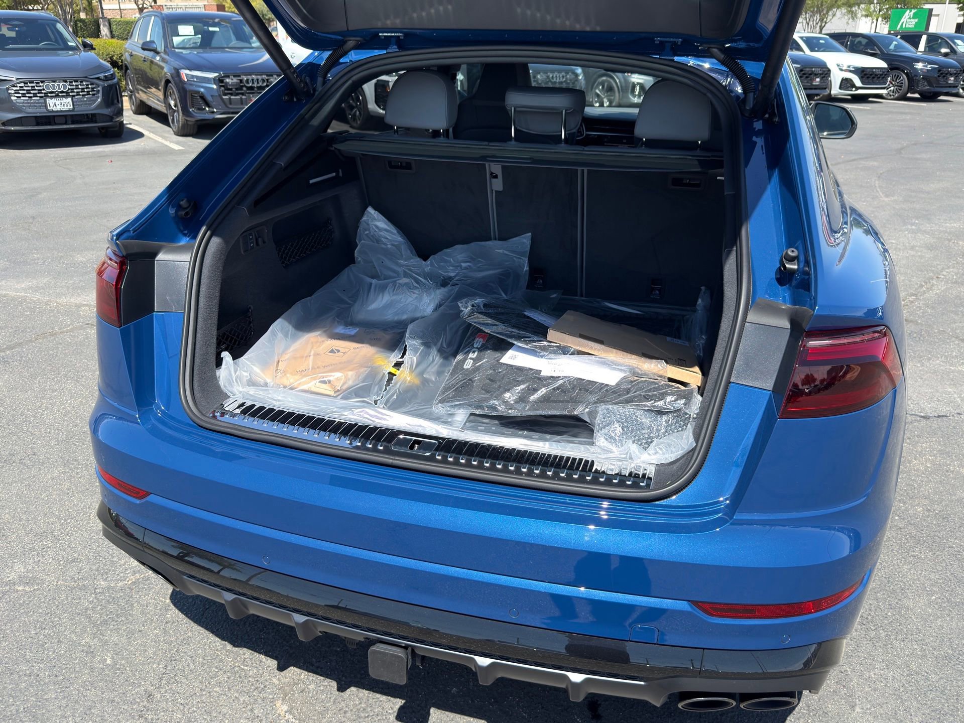 New 2026 Audi SQ8 Premium Plus image 34