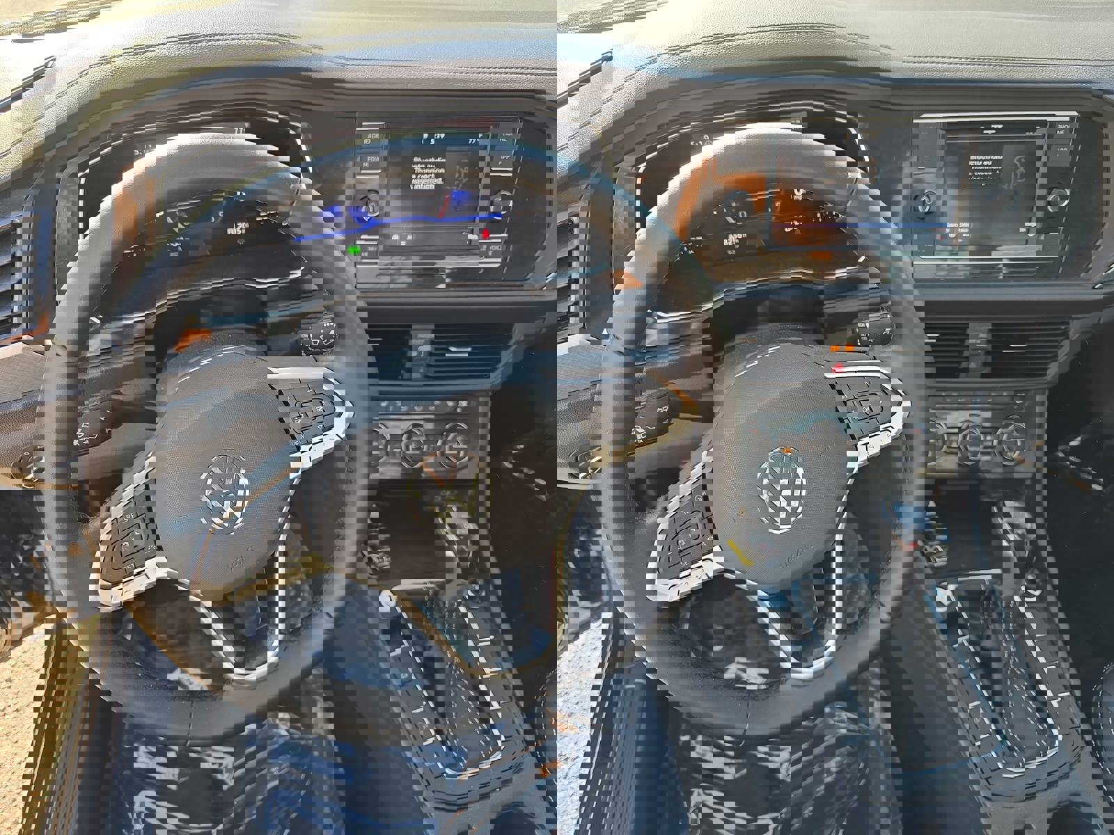 Used 2022 Volkswagen Jetta SE w/ Panoramic Sunroof Package image 18