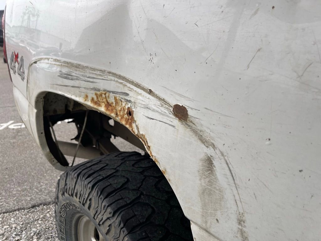 Used 2003 Chevrolet Silverado 2500 LS AWD/4WD image 35