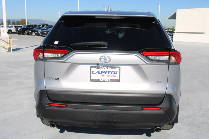 Certified 2024 Toyota RAV4 LE image 4