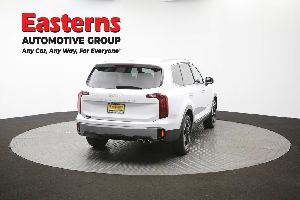 Used 2023 Kia Telluride S FWD image 41