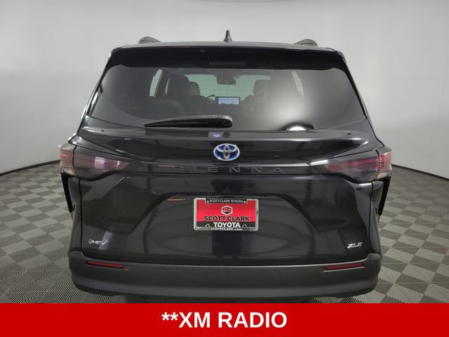 Used 2025 Toyota Sienna XLE w/ XLE Plus Package FWD image 7