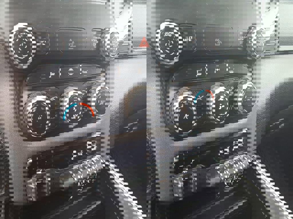 Used 2021 RAM 1500 Big Horn image 15