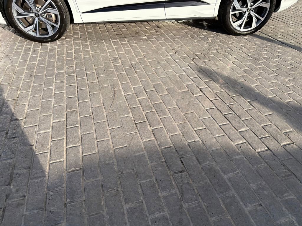 Used 2024 Audi Q4 e-tron Prestige w/ Black Optic Plus Package image 2