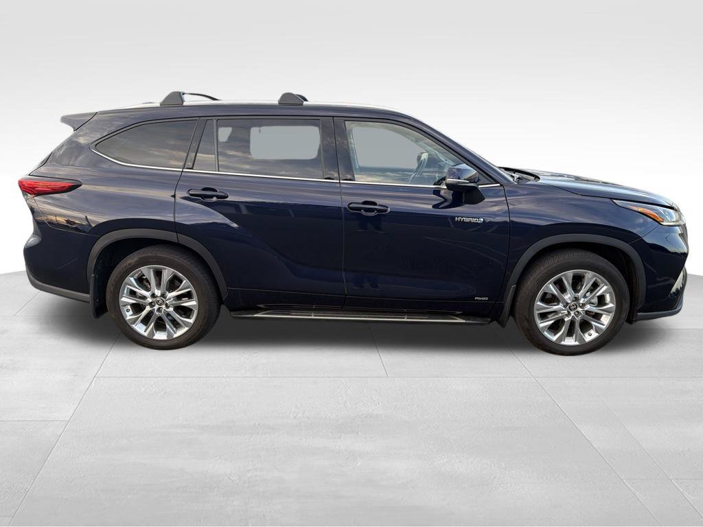 Used 2021 Toyota Highlander Limited AWD/4WD image 6