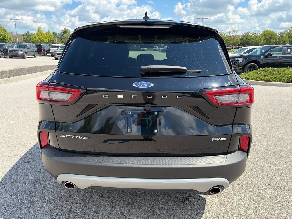 Used 2023 Ford Escape Active AWD/4WD image 6