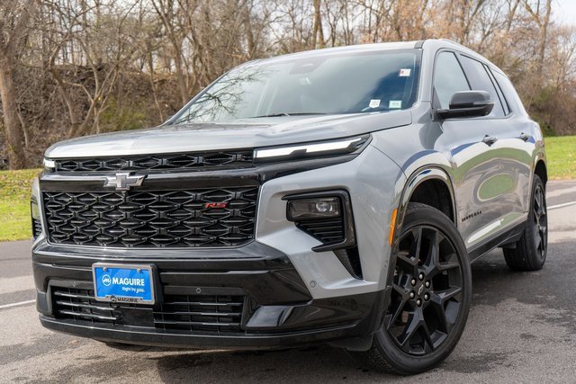 Used 2024 Chevrolet Traverse RS w/ LPO, Floor Liner Package video 1