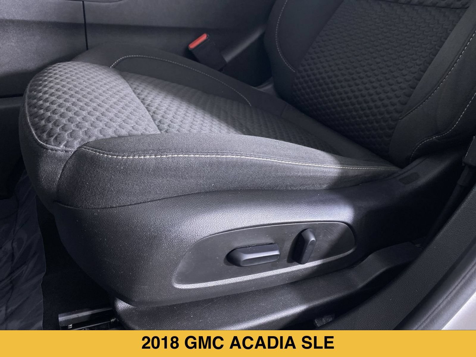 Used 2018 GMC Acadia SLE AWD/4WD image 9