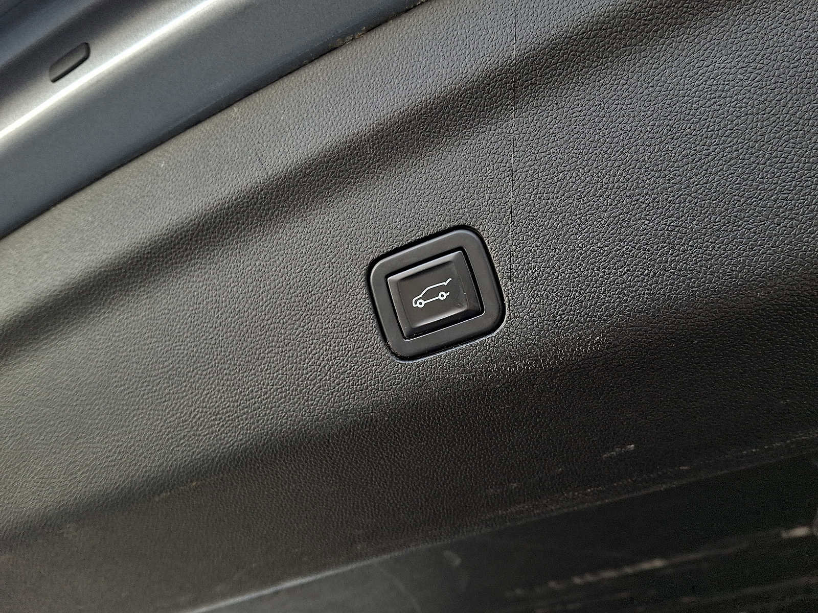 Used 2023 Chevrolet Tahoe High Country w/ Premium Package 2 image 29