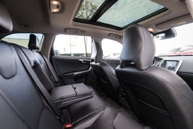 Used 2015 Volvo XC60 T5 AWD/4WD image 64