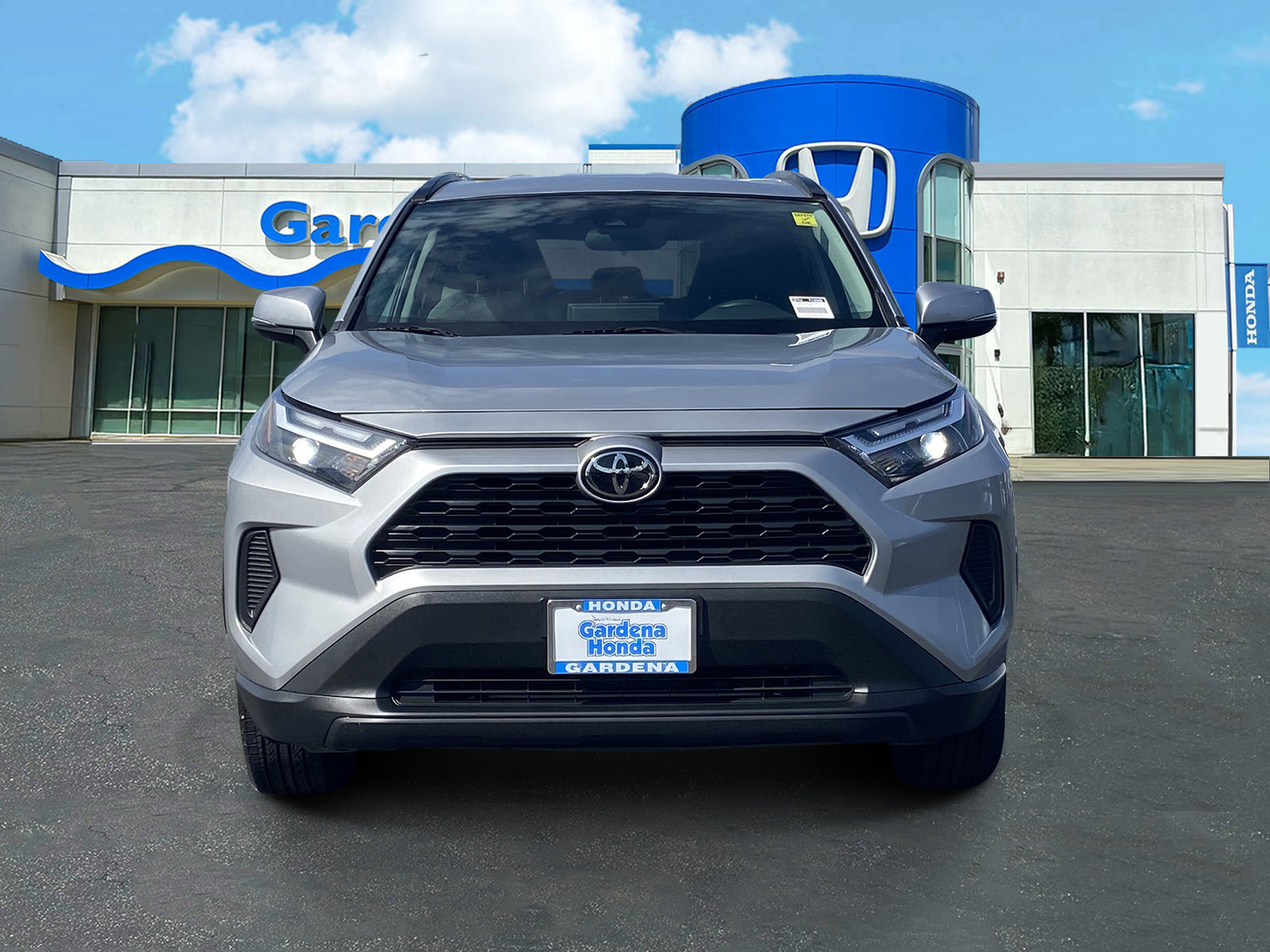 Used 2024 Toyota RAV4 XLE video 2