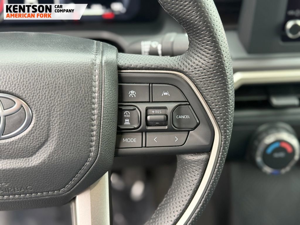 Used 2025 Toyota Tacoma TRD Off-Road image 19