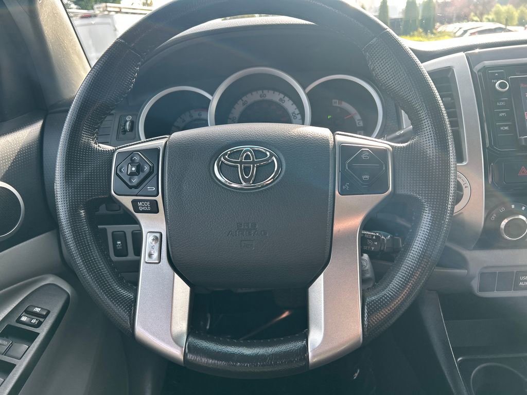 Used 2015 Toyota Tacoma 4x4 Double Cab w/ SR5 Package image 19
