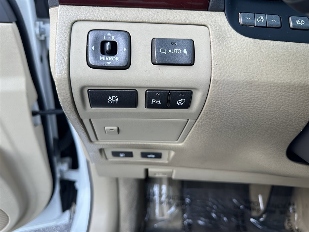 Used 2009 Lexus LS 460 RWD image 34