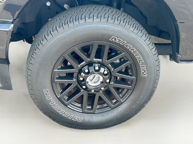 Certified 2022 Ford F350 Lariat w/ Black Appearance Package image 33