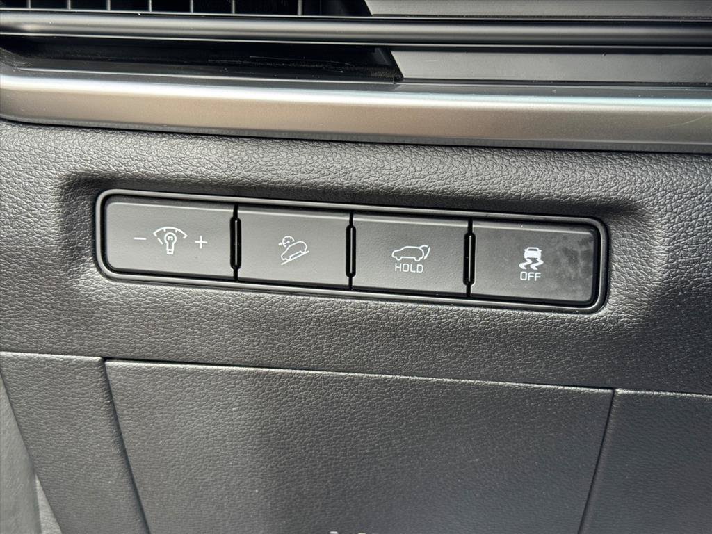 Used 2025 Kia Telluride S FWD image 22