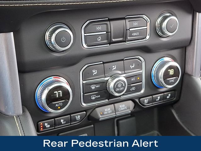 Used 2024 GMC Yukon XL SLT image 21