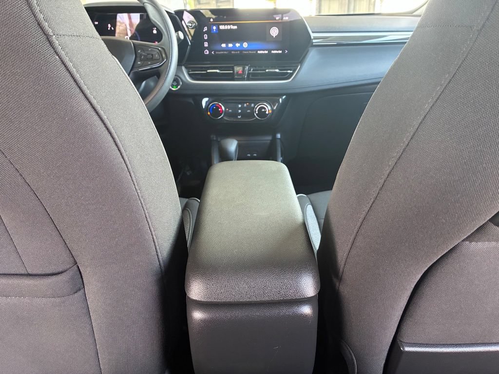 Used 2024 Chevrolet TrailBlazer LT w/ Driver Confidence Package FWD image 23