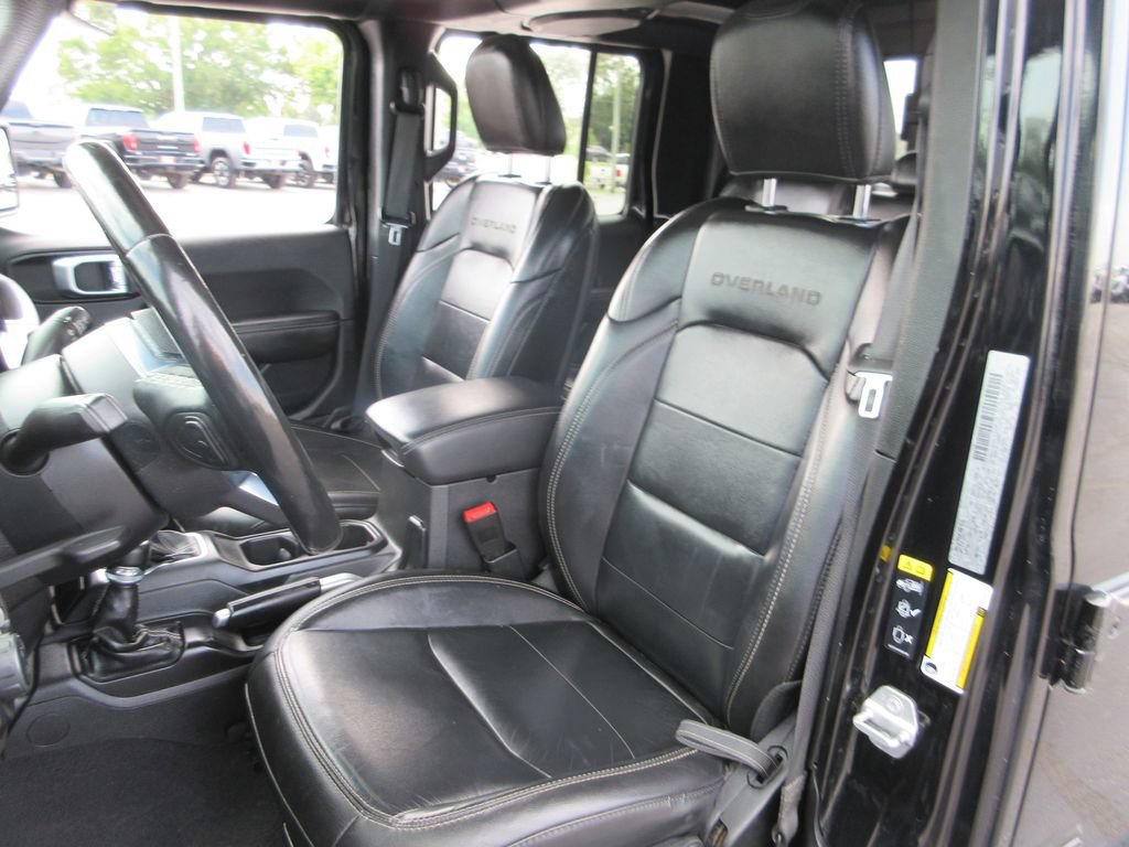 Used 2020 Jeep Gladiator Overland AWD/4WD image 19