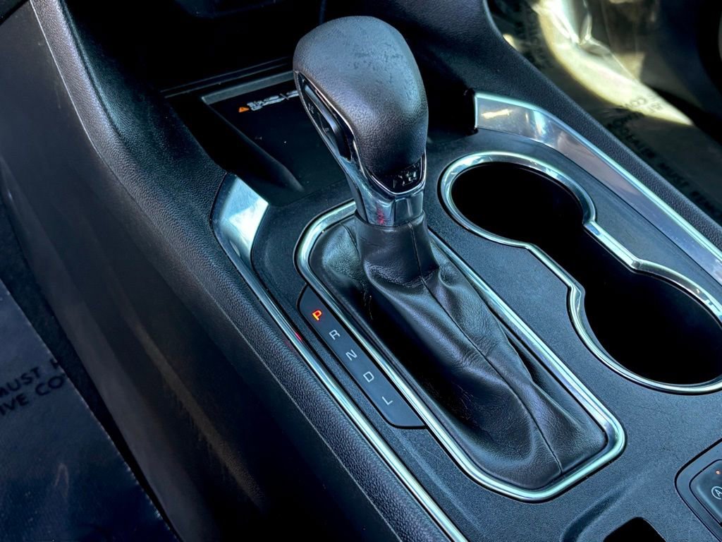 Used 2023 Chevrolet Traverse LT image 17