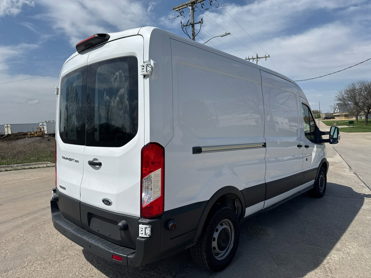 Used 2018 Ford Transit 250 148 Medium Roof w/ Interior Upgrade Package image 6