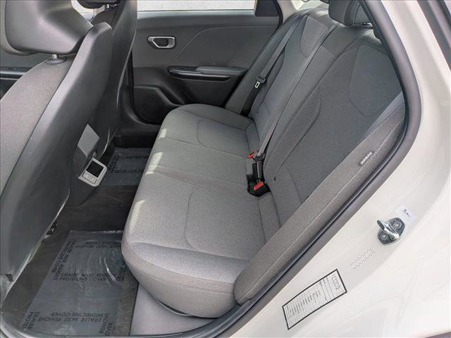 Used 2025 Kia K4 LXS image 17