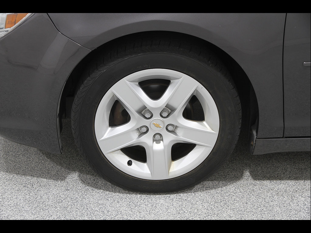 Used 2011 Chevrolet Malibu LS FWD image 17