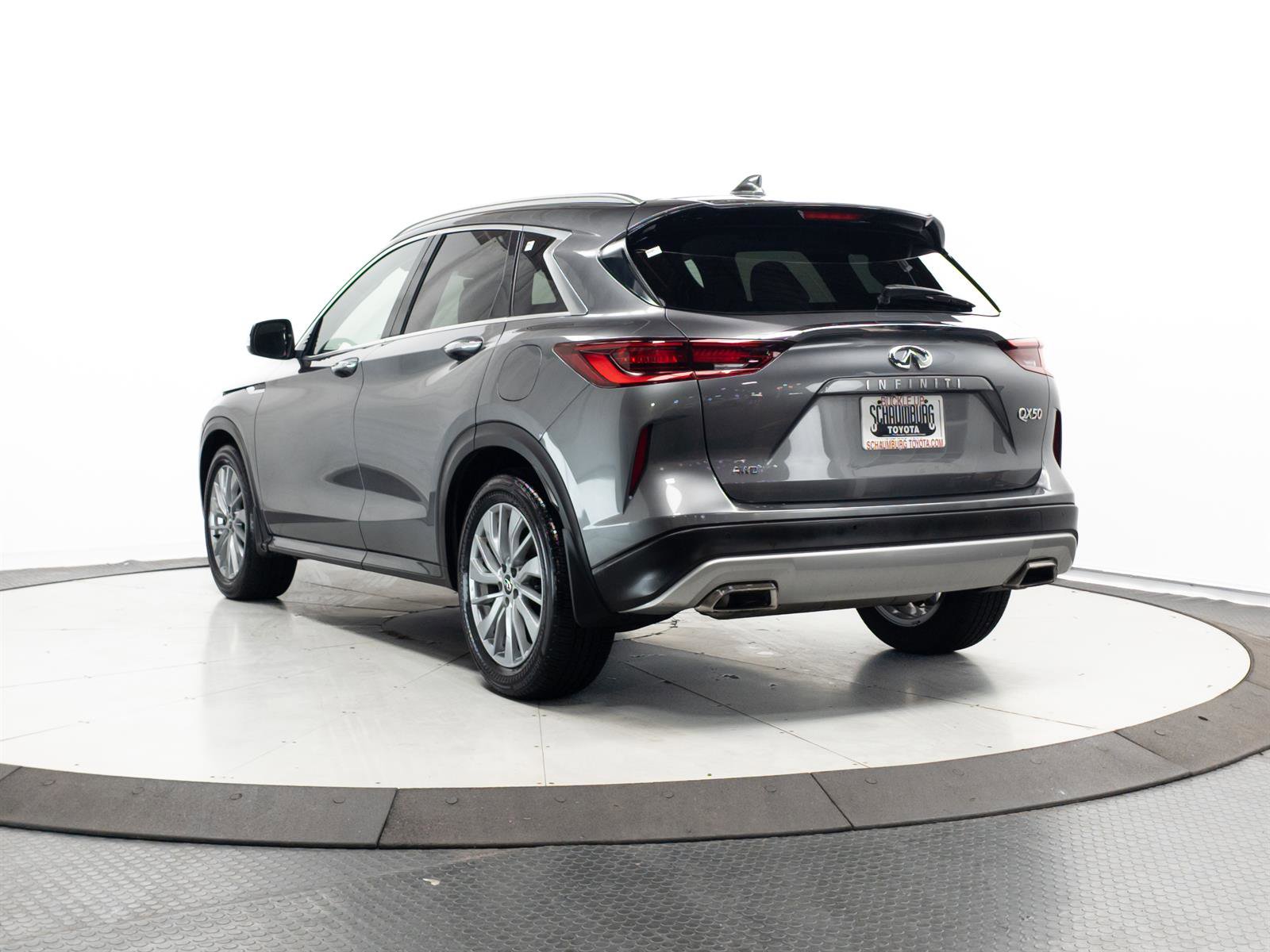 Used 2023 INFINITI QX50 Luxe AWD/4WD image 9