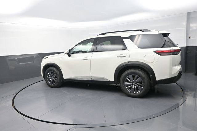 Used 2023 Nissan Pathfinder SV AWD/4WD image 23