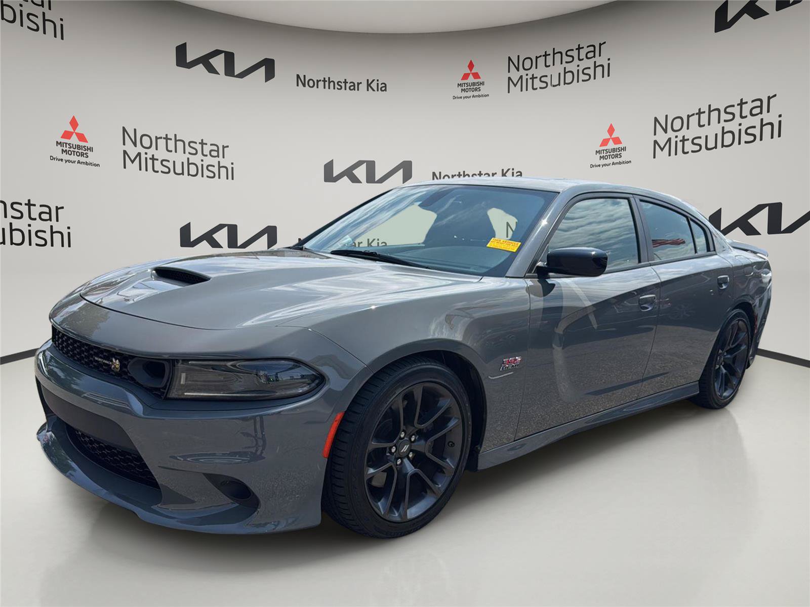 Used 2023 Dodge Charger Scat Pack w/ Navigation & Travel Group RWD image 1