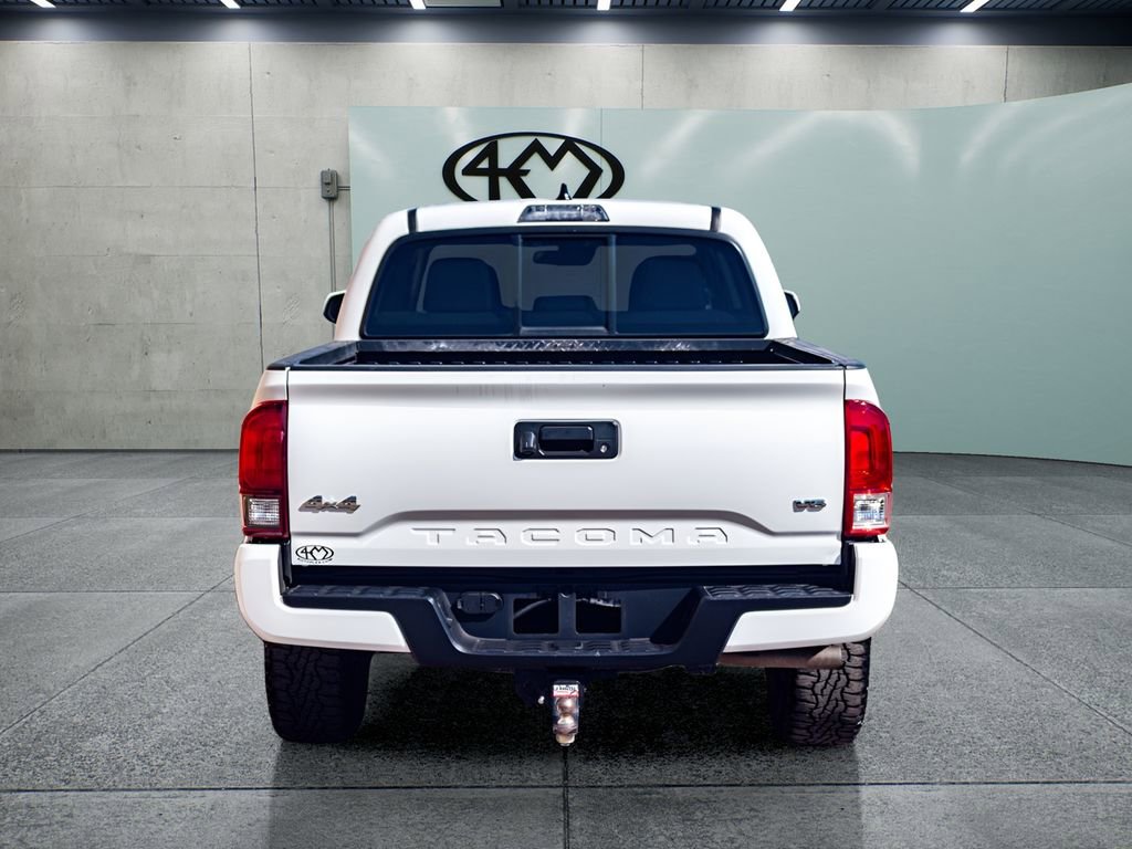 Used 2023 Toyota Tacoma SR AWD/4WD image 4
