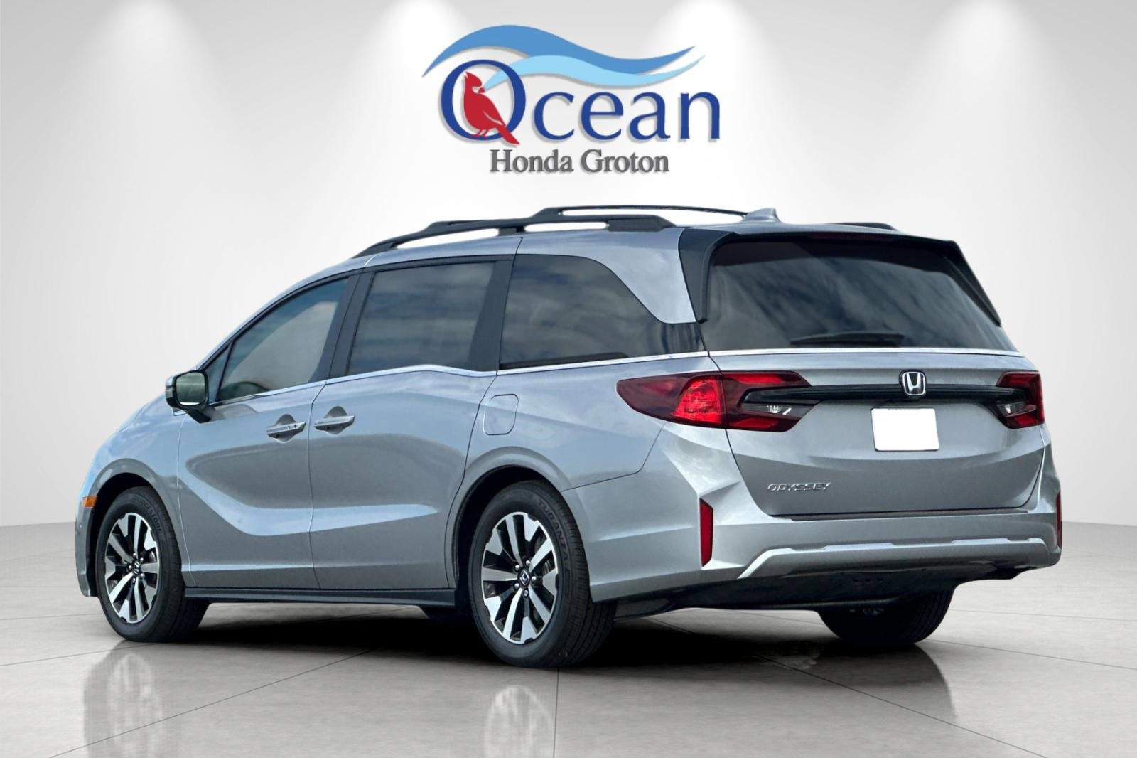 New 2026 Honda Odyssey EX-L image 3