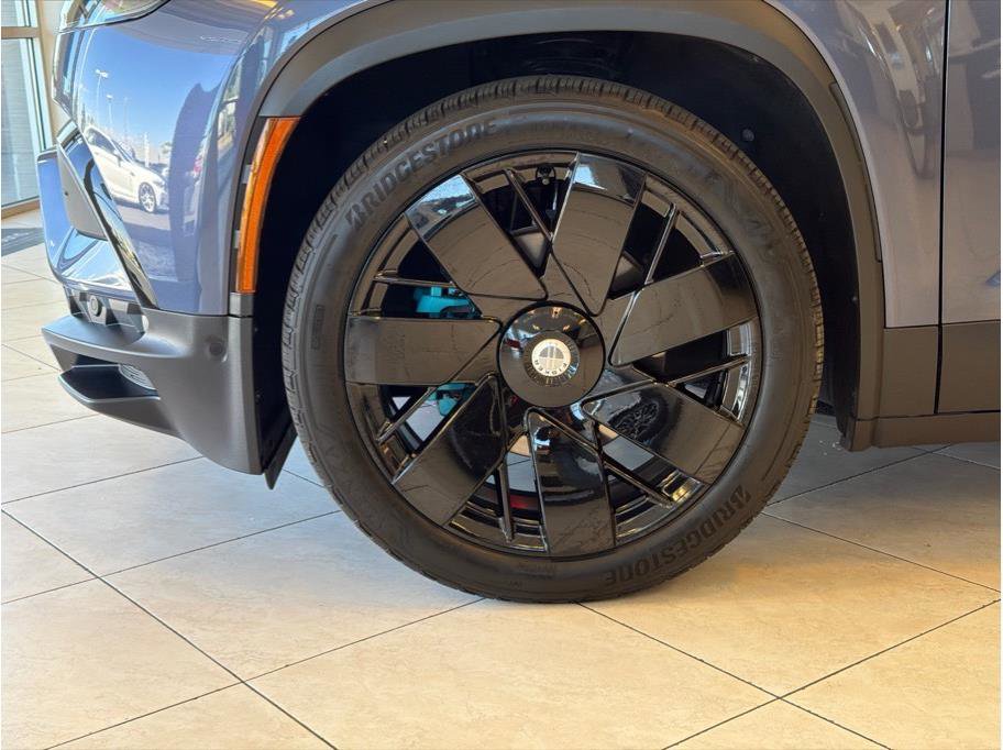 Used 2023 Fisker Ocean Extreme image 9