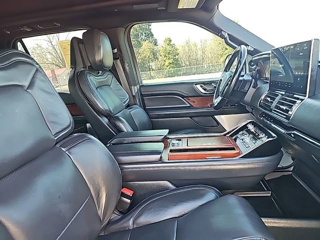 Used 2022 Lincoln Navigator Reserve image 35