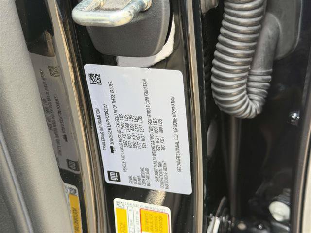 Used 2023 GMC Yukon Denali Ultimate AWD/4WD image 22