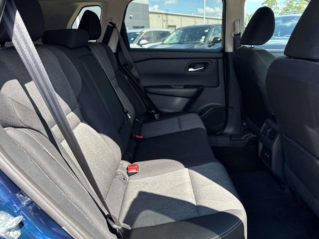 Used 2025 Nissan Rogue SV FWD image 14