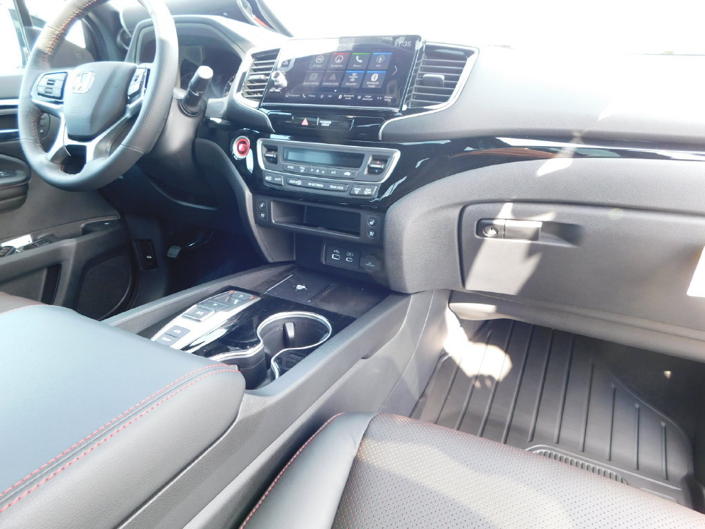 New 2026 Honda Ridgeline Black Edition image 23