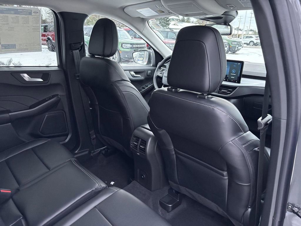 New 2026 Ford Escape Platinum w/ Equipment Group 601A image 18