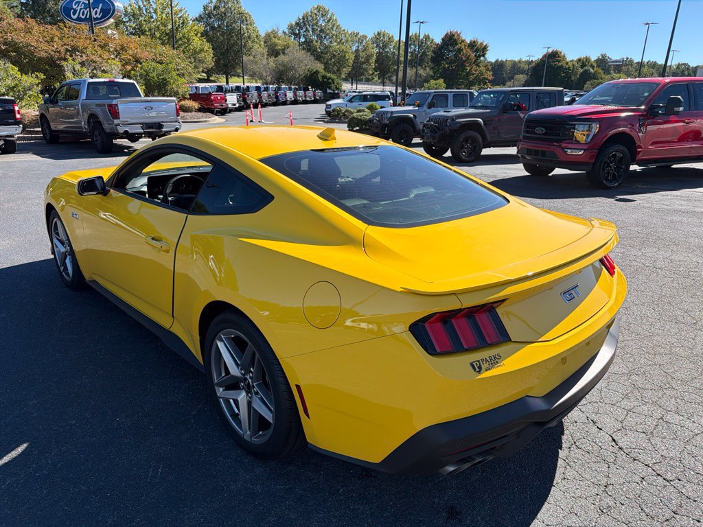 Used 2024 Ford Mustang GT Premium RWD image 18