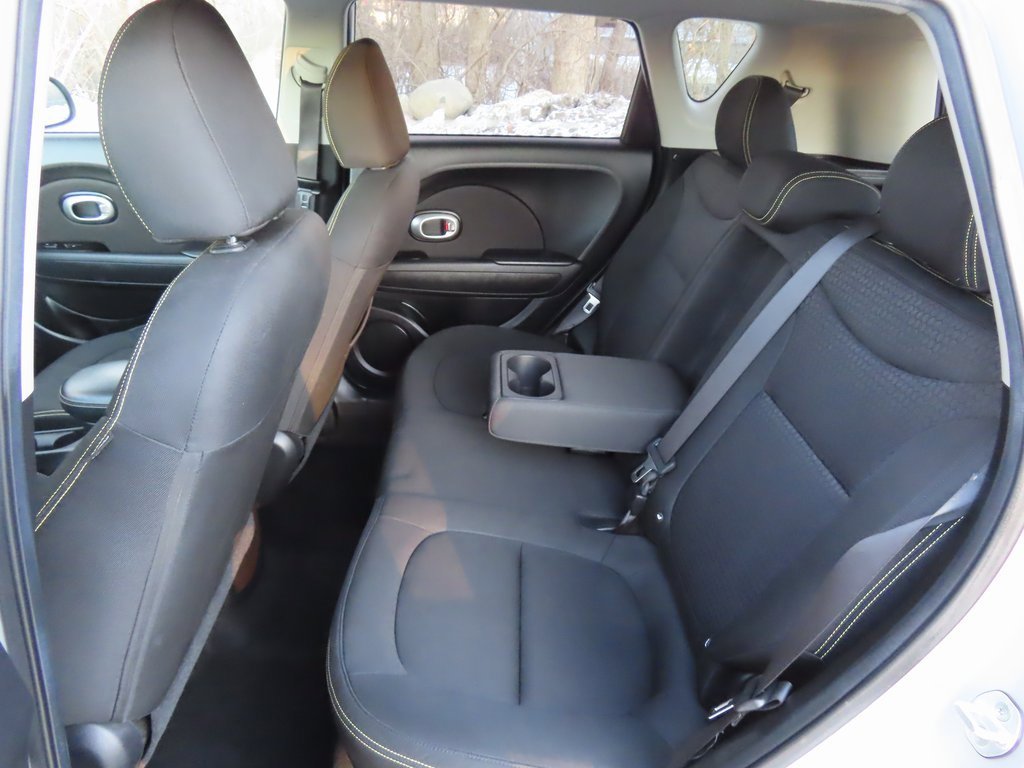 Used 2015 Kia Soul + image 29