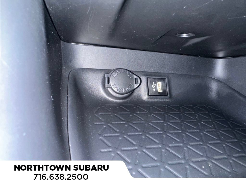 Used 2023 Toyota RAV4 LE AWD/4WD image 13