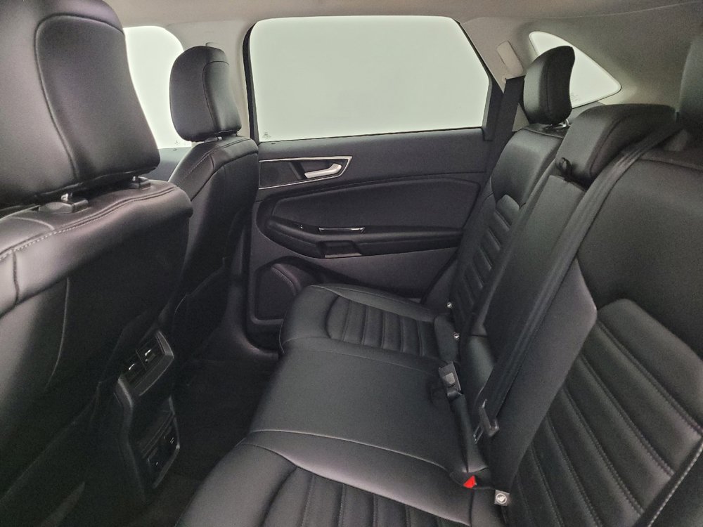 Used 2020 Ford Edge SEL w/ Convenience Package AWD/4WD image 18
