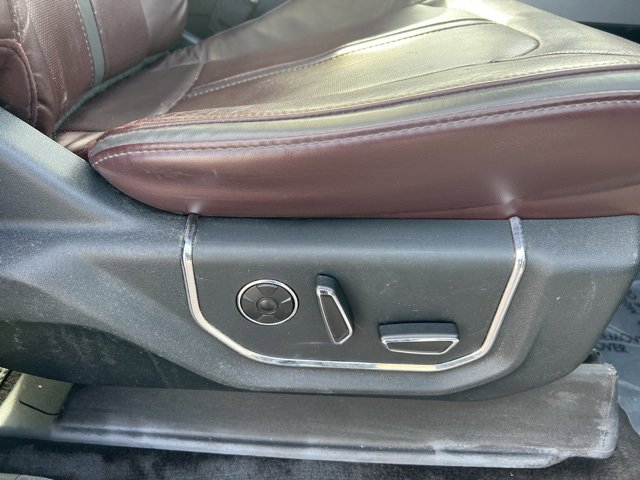 Used 2016 Ford F150 Platinum w/ Equipment Group 701A Luxury image 11