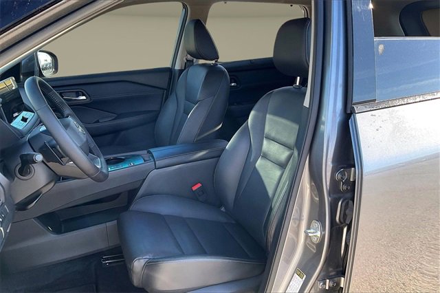 Certified 2025 Nissan Rogue SL w/ SL Premium Package image 23