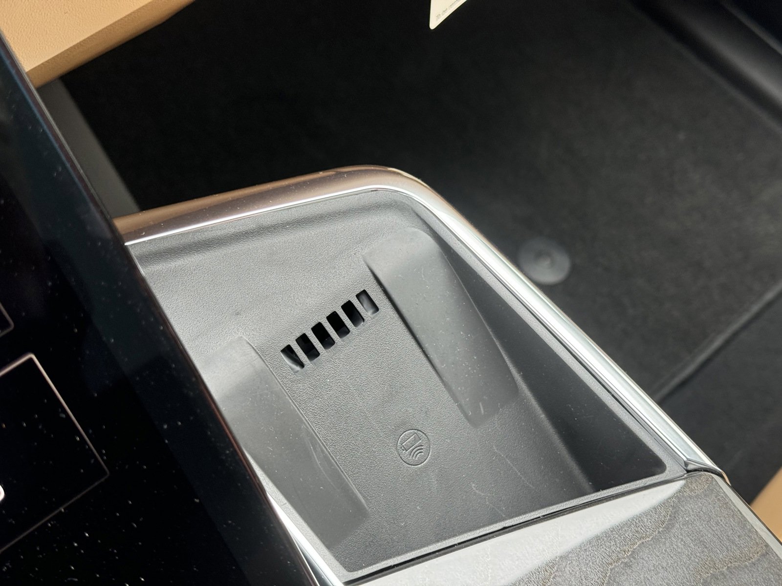 New 2025 Cadillac Escalade IQ Sport 2 w/ LPO, ONYX Package image 28