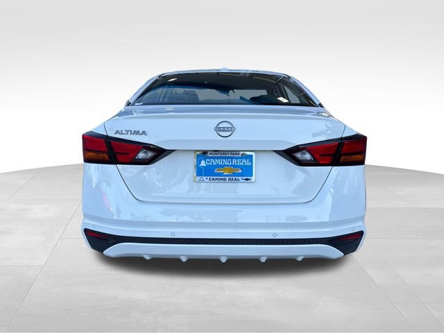 Used 2025 Nissan Altima 2.5 SV FWD image 4