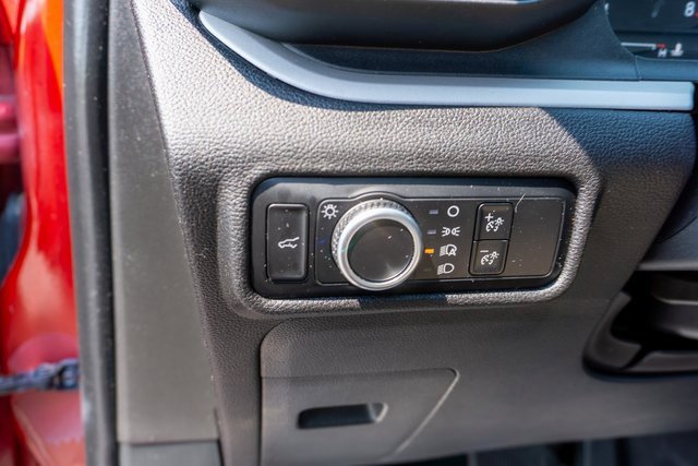 Used 2023 Ford Explorer XLT image 20