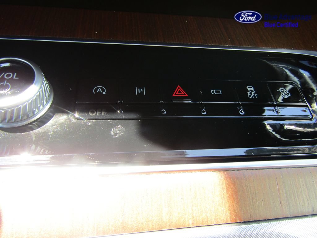 Certified 2025 Ford Expedition King Ranch AWD/4WD image 43