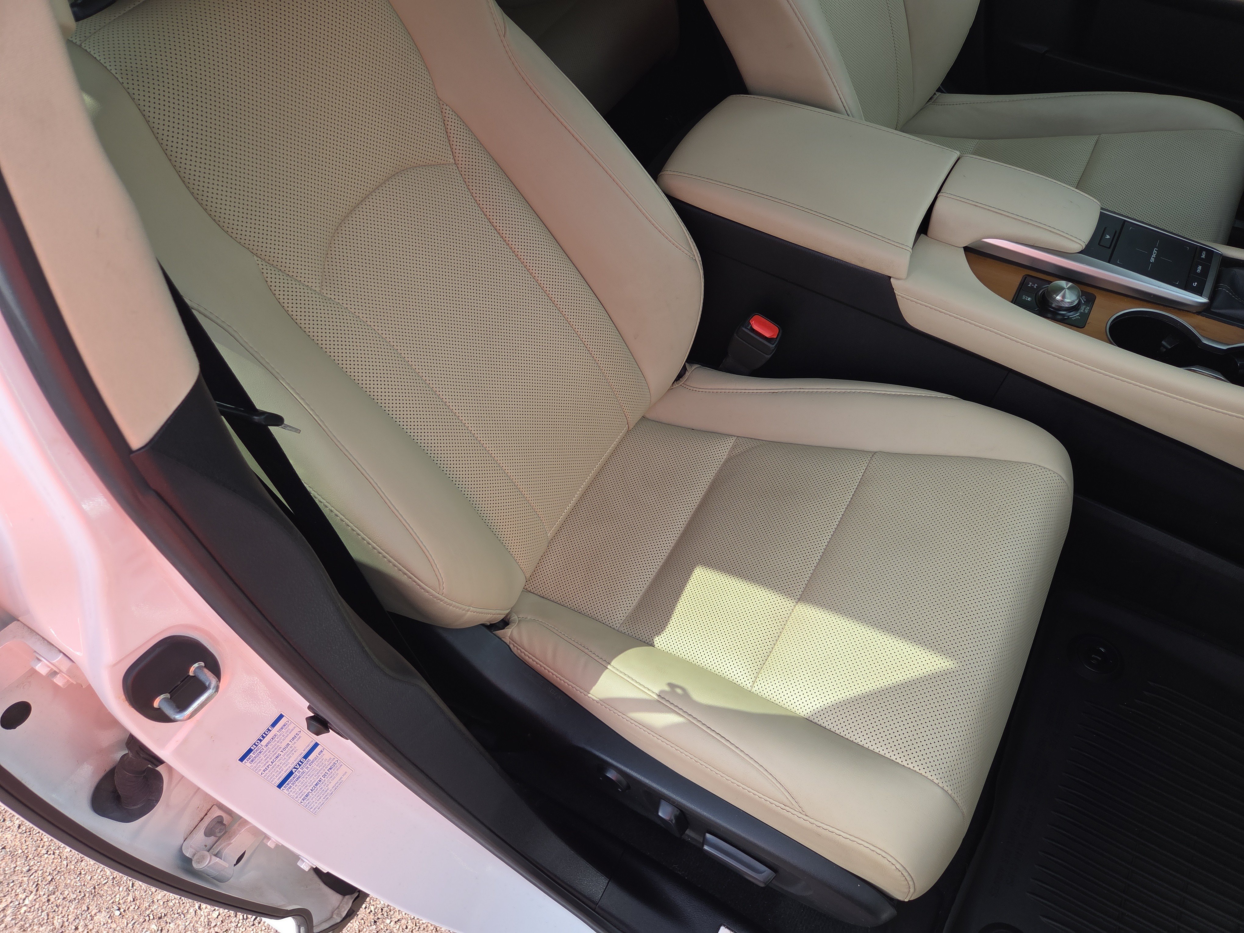 Certified 2022 Lexus RX 350 AWD w/ Premium Package image 16