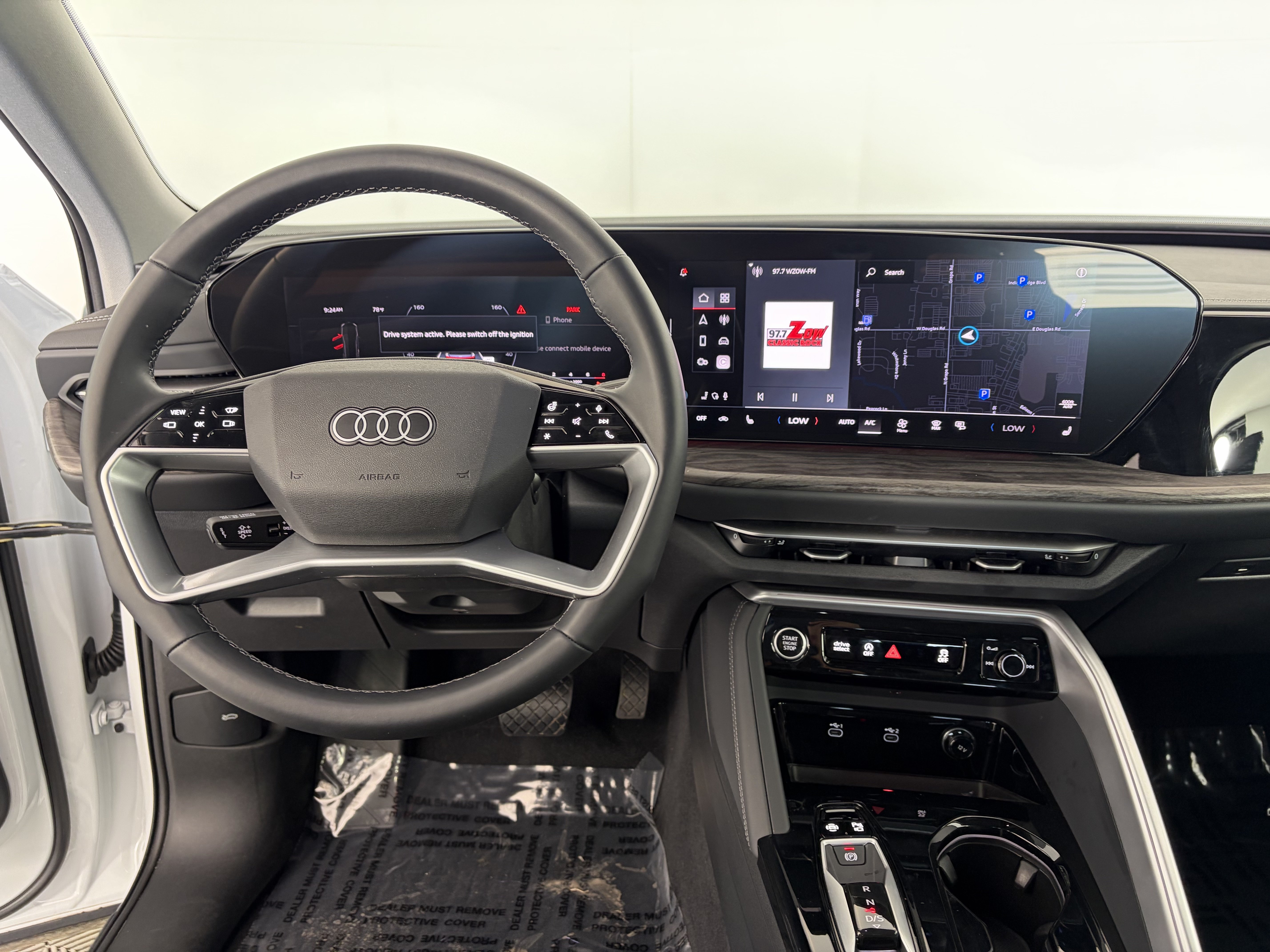 Used 2025 Audi Q5 Premium Plus AWD/4WD image 3
